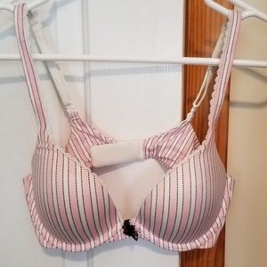 Victoria's Secret push up bra 34B
